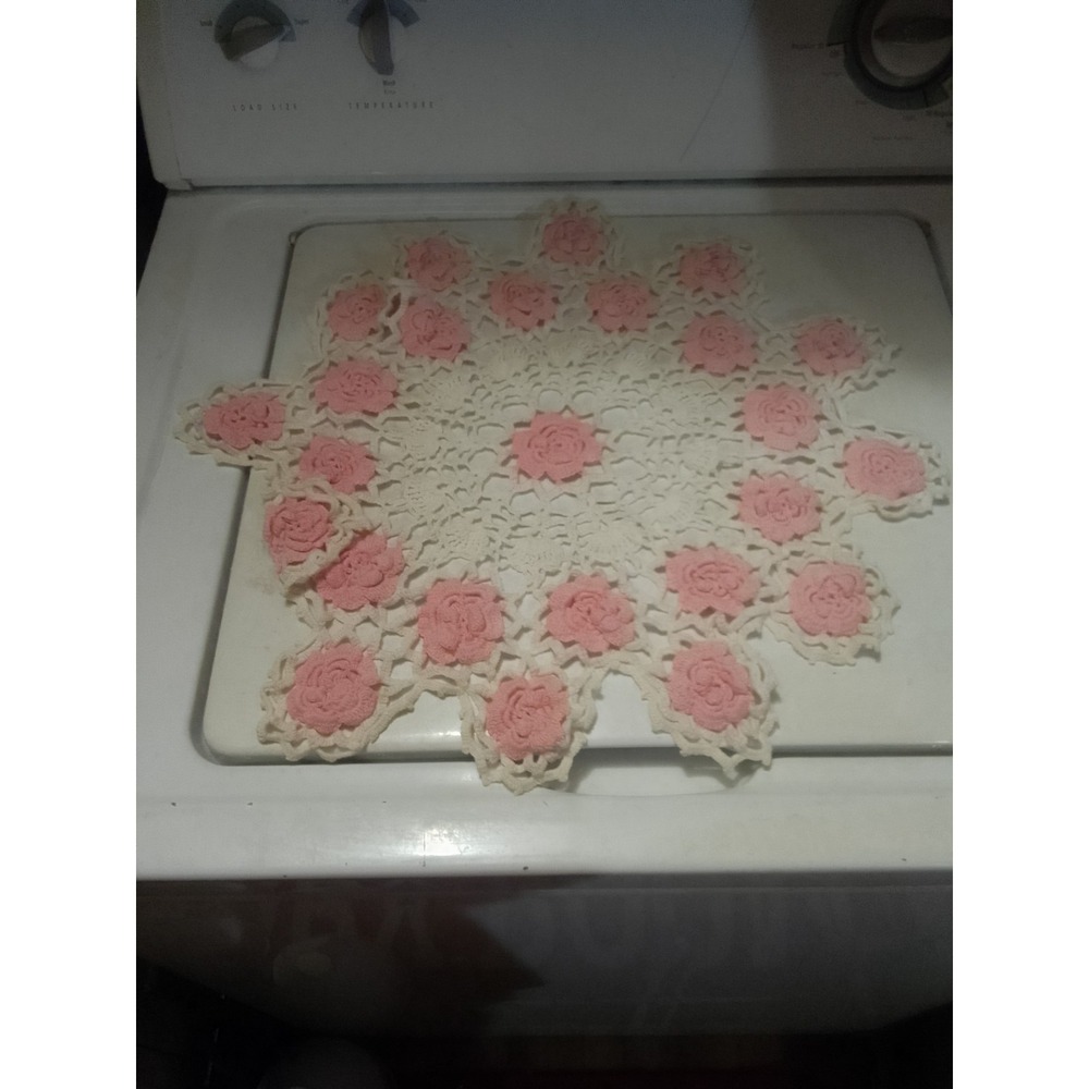 Vintage Handmade Pink & White Crochet Garden‎ Rose Table Doily 19" X 17"